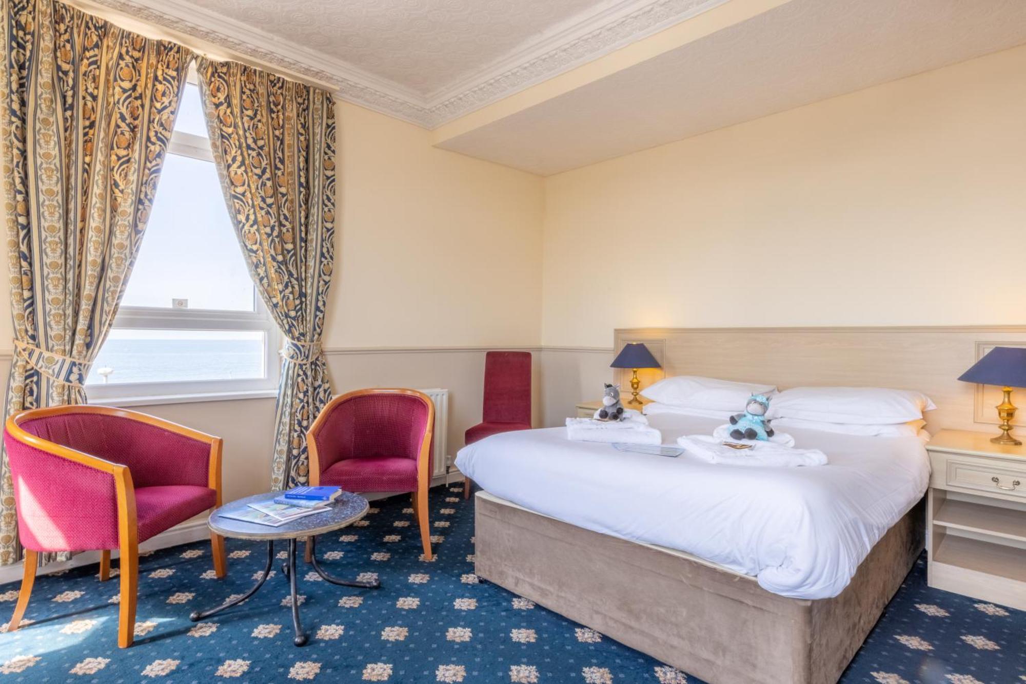 The Caledonian Tower Hotel — Photos 1